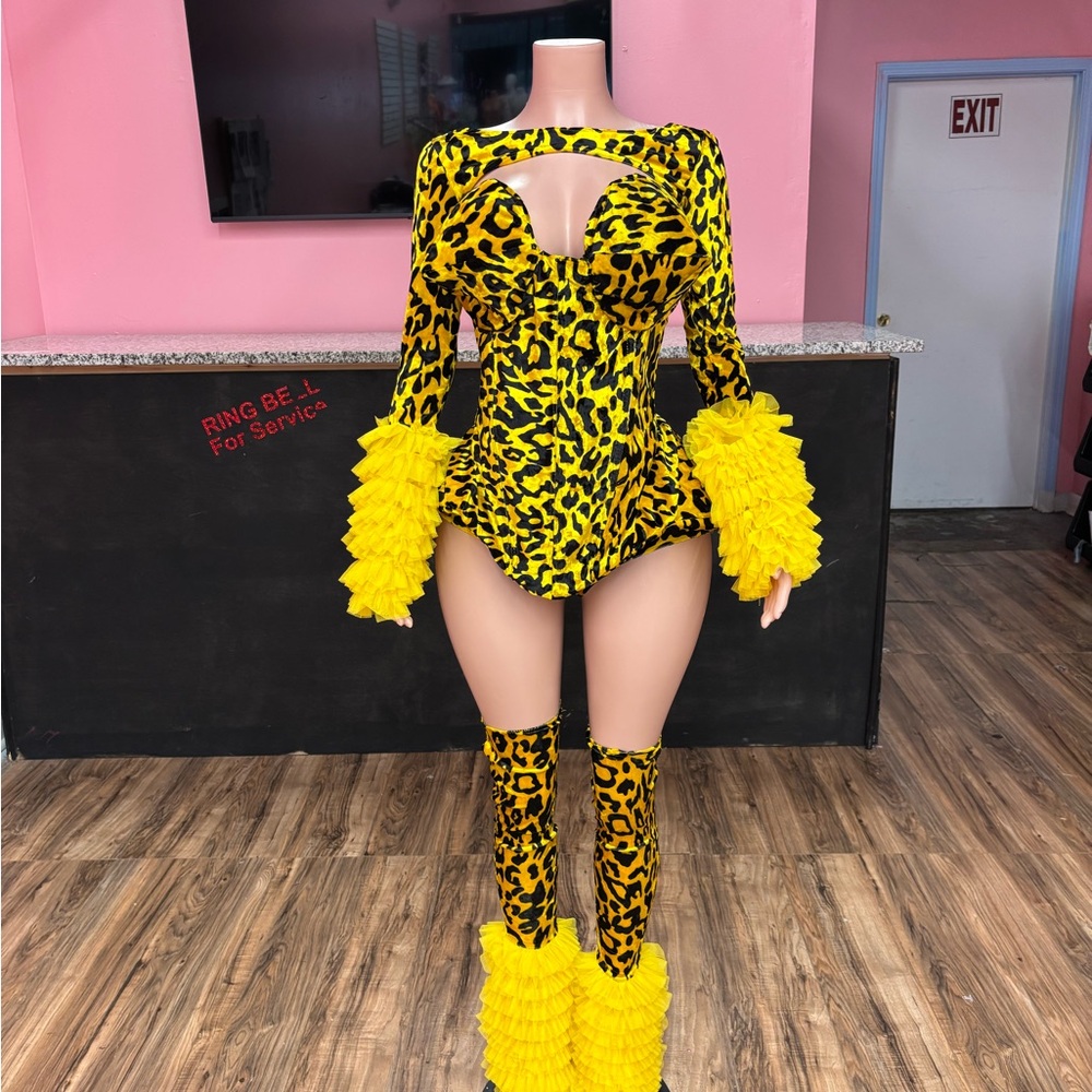 Yellow Leopard Print Women's Corset Performance Outfit